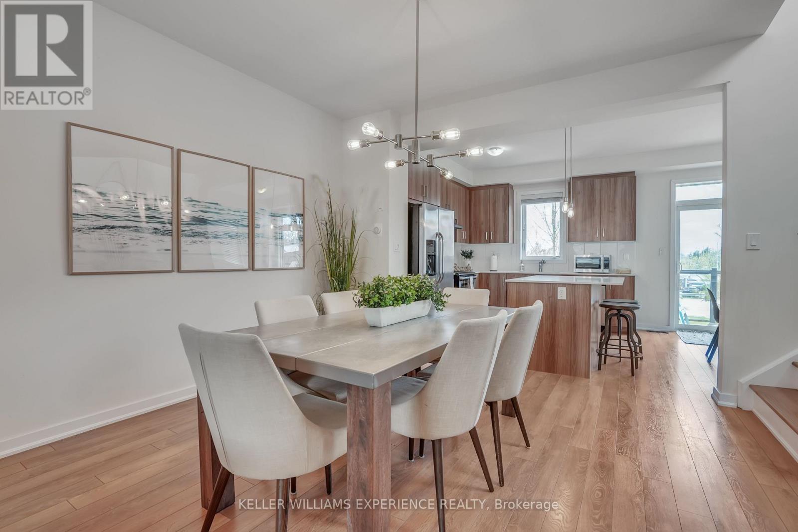 11 Bremont Way, Wasaga Beach, Ontario  L9Z 2H3 - Photo 4 - S12133023