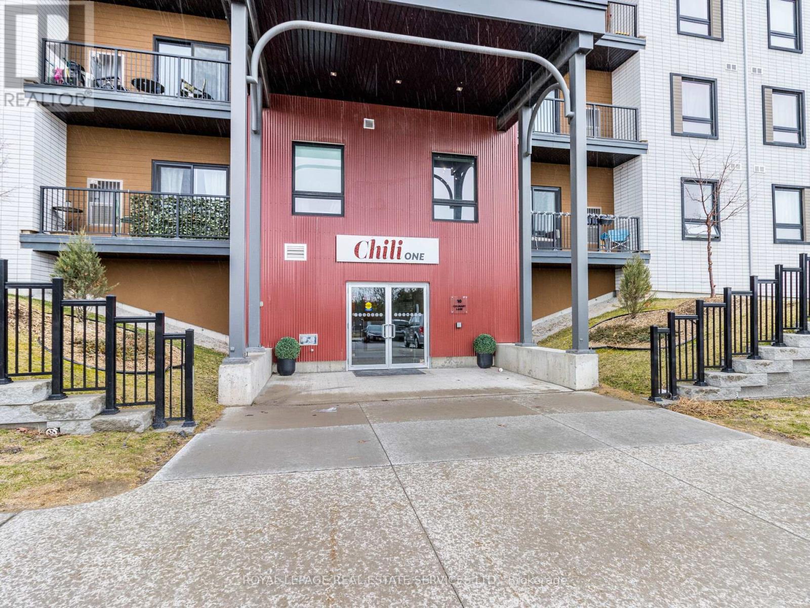 211 - 10 Culinary Lane, Barrie, Ontario  L9J 0K2 - Photo 3 - S12133055