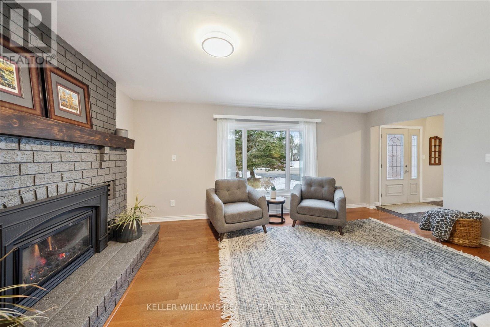 2 Elm Court, Oro-Medonte, Ontario  L0L 2E0 - Photo 7 - S12133183