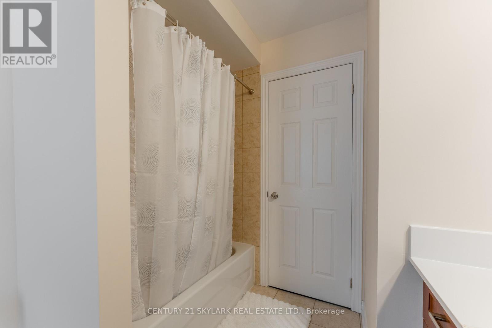197 Sussexvale Drive, Brampton, Ontario  L6R 3R1 - Photo 32 - W12123971