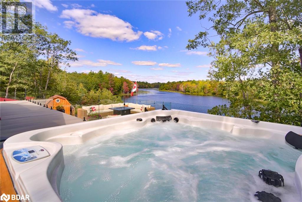 83 Walkway Rd, Georgian Bay Twp, Ontario  L0K 1S0 - Photo 3 - 40722794