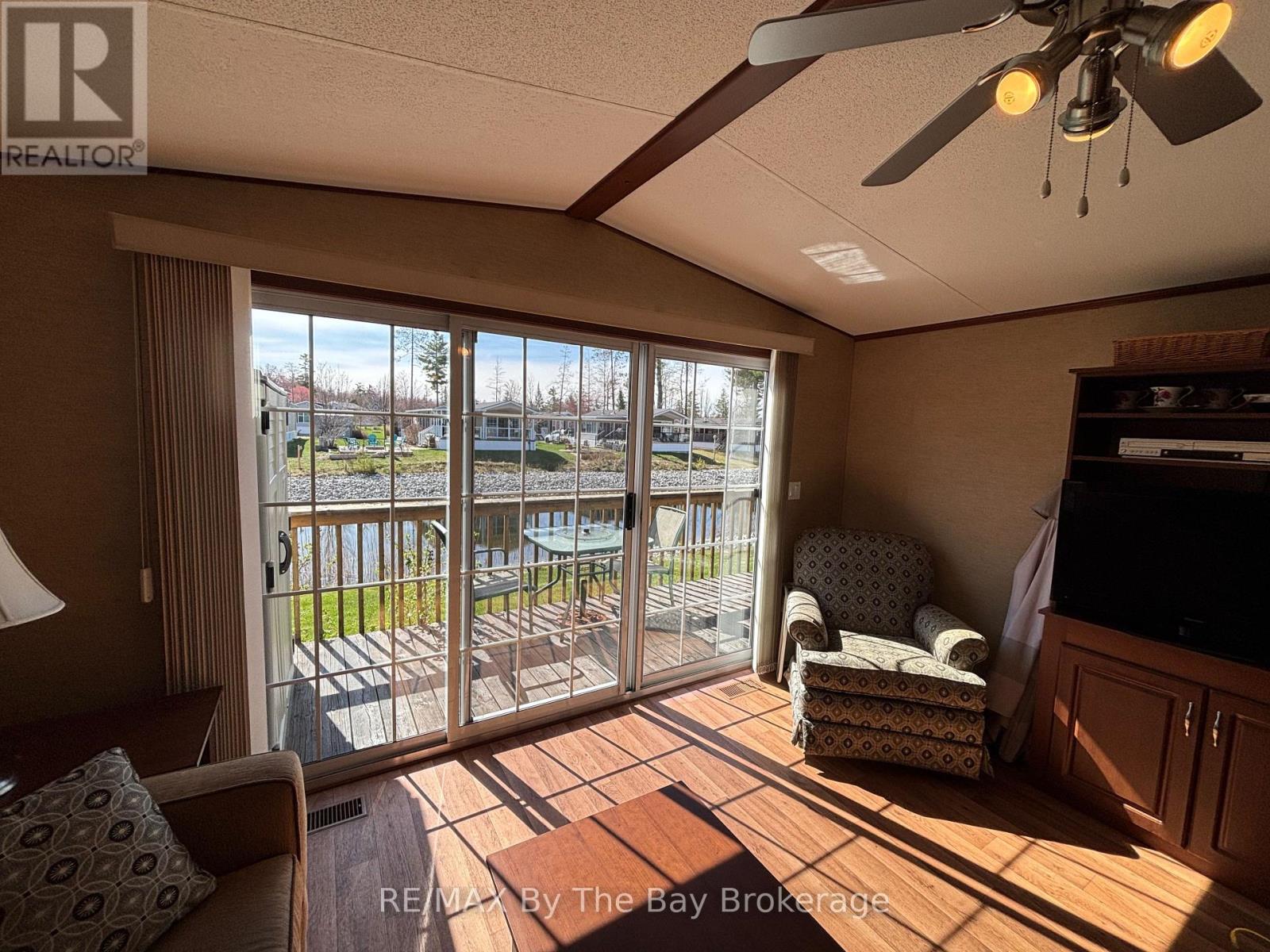 9 Kenora Trail, Wasaga Beach, Ontario  L9Z 1X7 - Photo 13 - S12133310