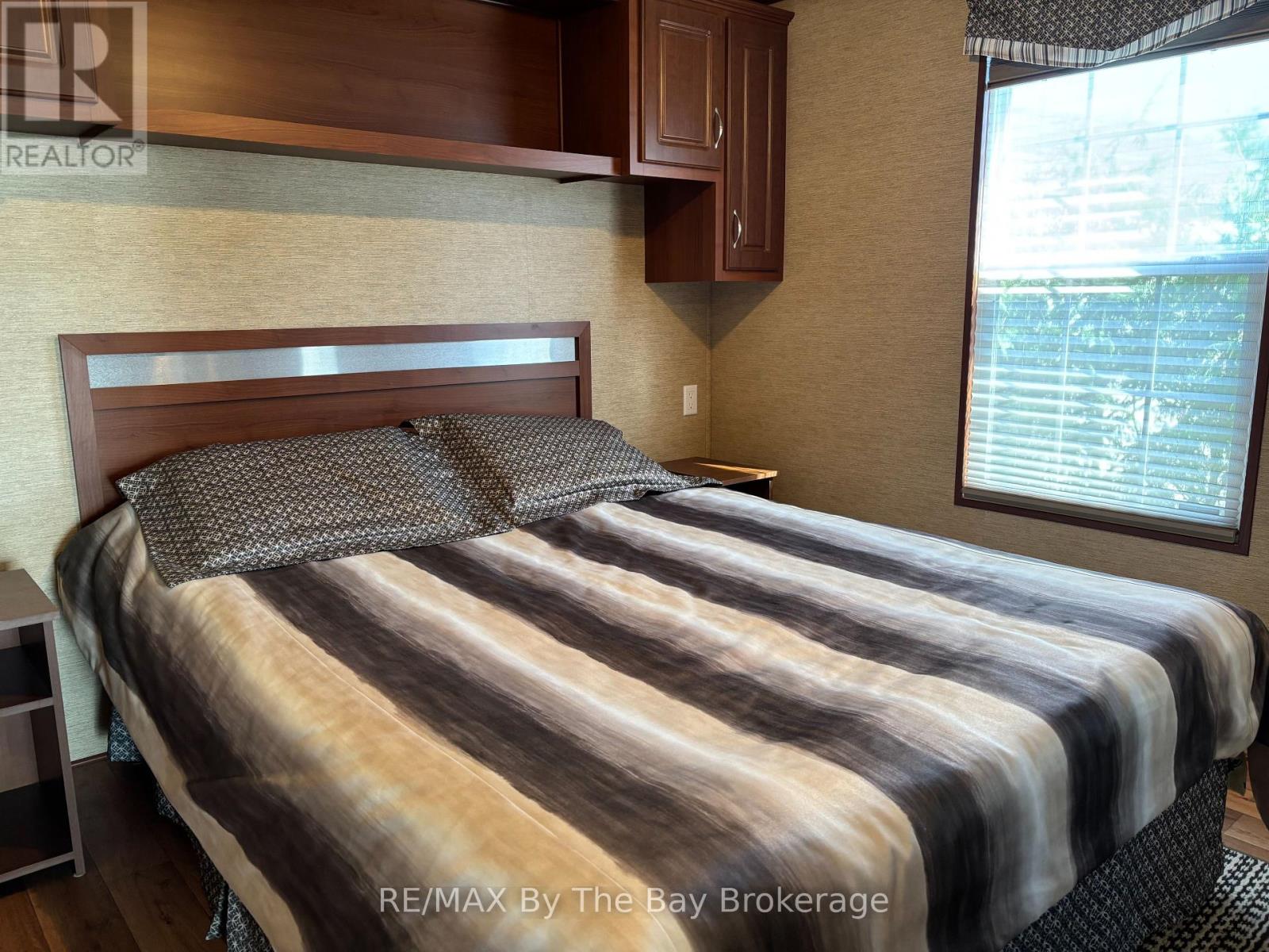 9 Kenora Trail, Wasaga Beach, Ontario  L9Z 1X7 - Photo 21 - S12133310