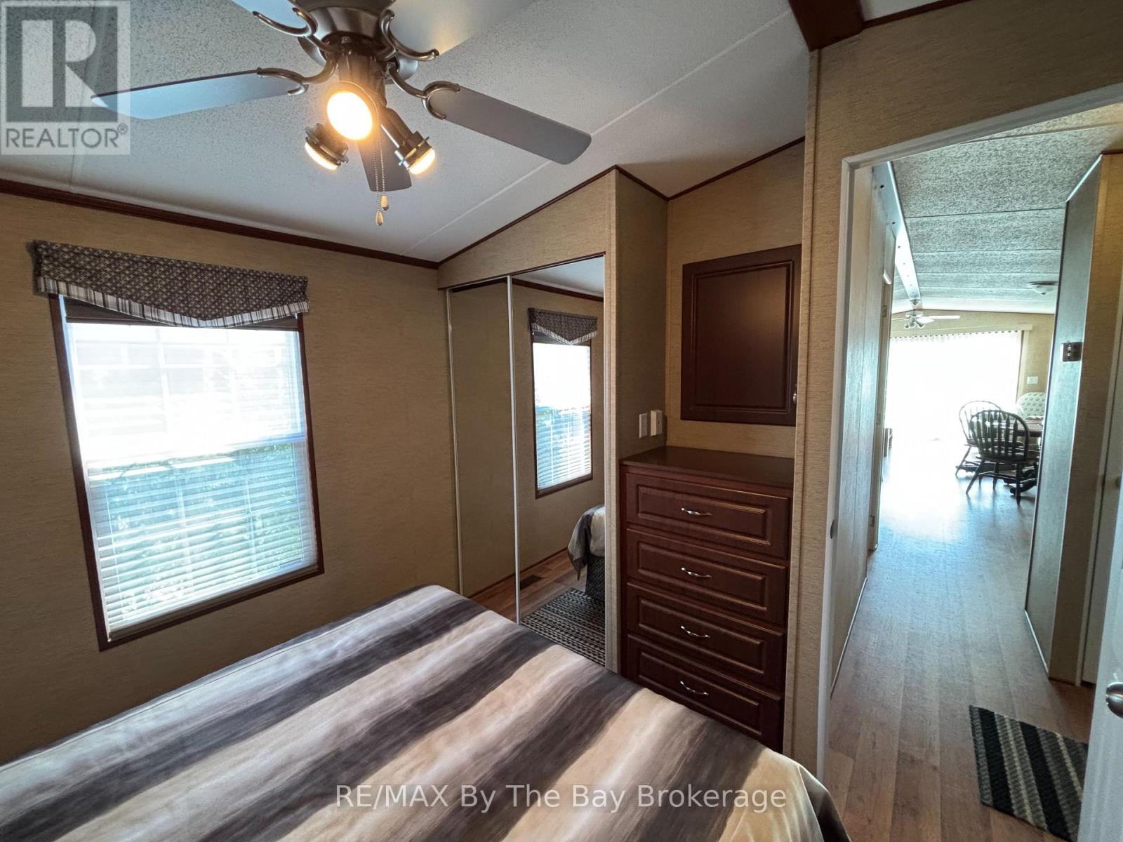 9 Kenora Trail, Wasaga Beach, Ontario  L9Z 1X7 - Photo 22 - S12133310