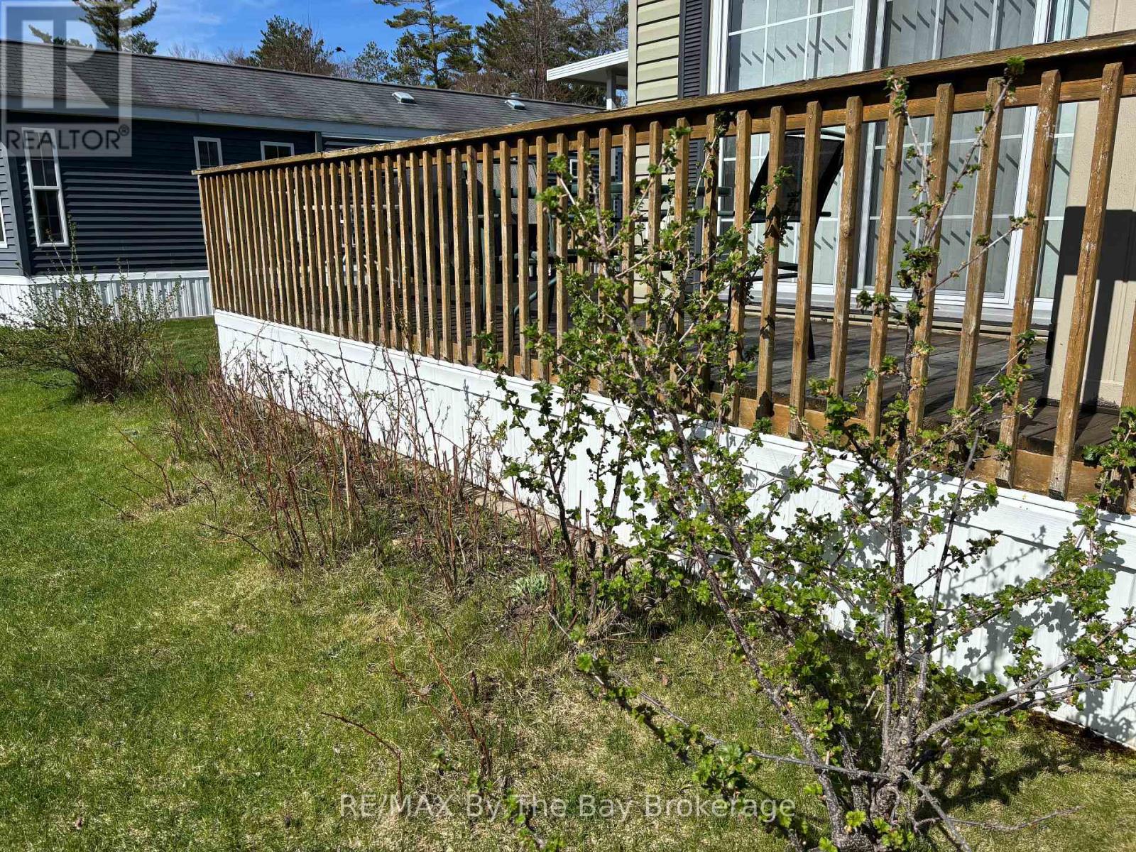9 Kenora Trail, Wasaga Beach, Ontario  L9Z 1X7 - Photo 31 - S12133310