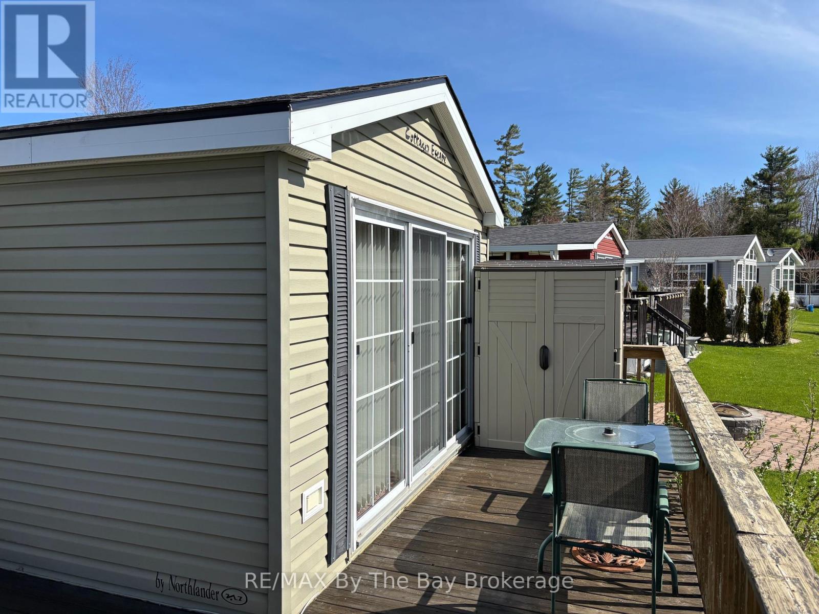 9 Kenora Trail, Wasaga Beach, Ontario  L9Z 1X7 - Photo 34 - S12133310