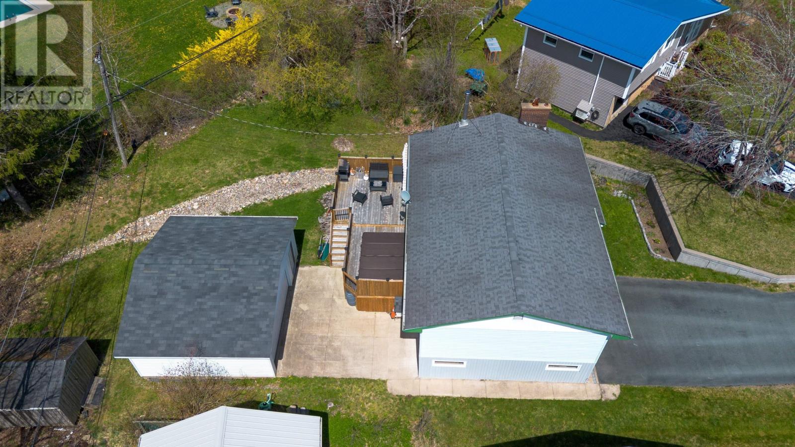 Property at 106 Belleshire Drive image 5