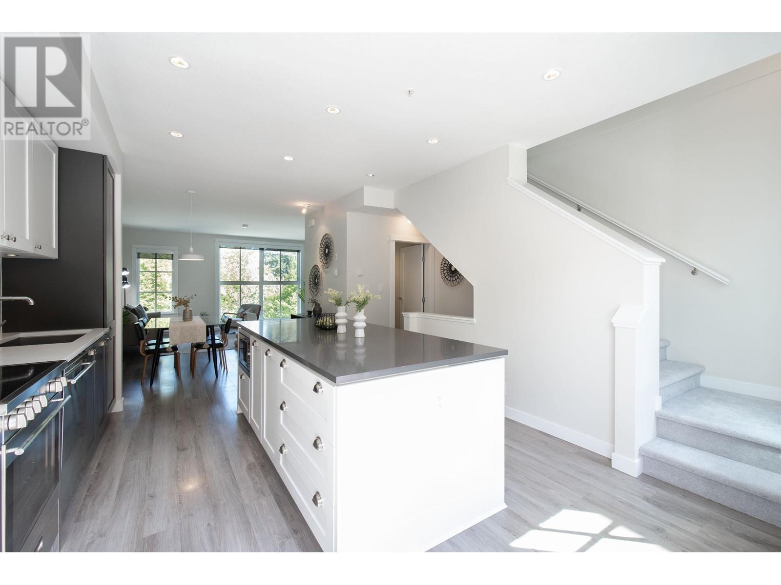 3433 Porter Street, Vancouver, British Columbia  V5N 4H2 - Photo 11 - R3000173