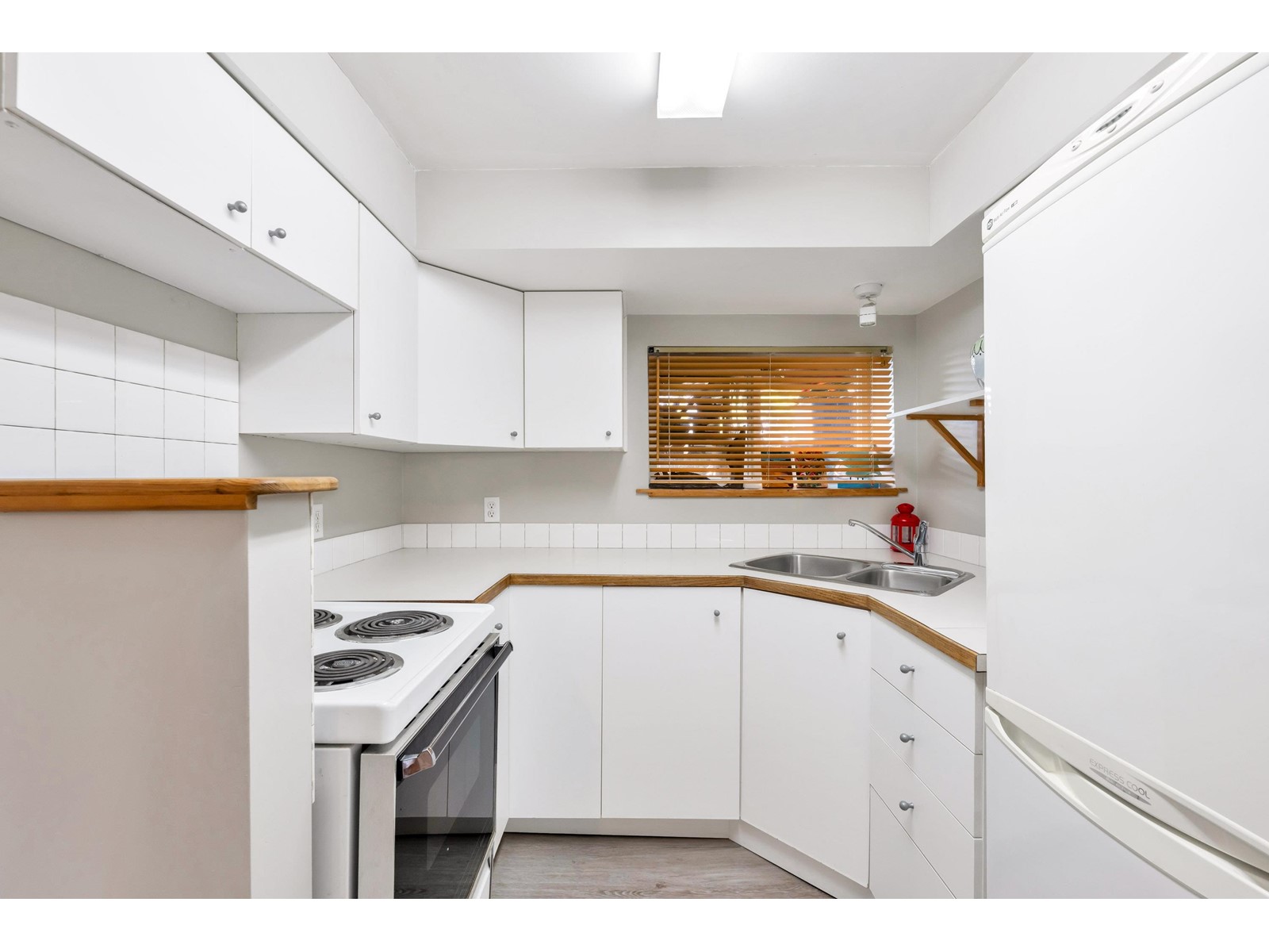 1350 Finlay Street, White Rock, British Columbia  V4B 4L2 - Photo 26 - R2999053