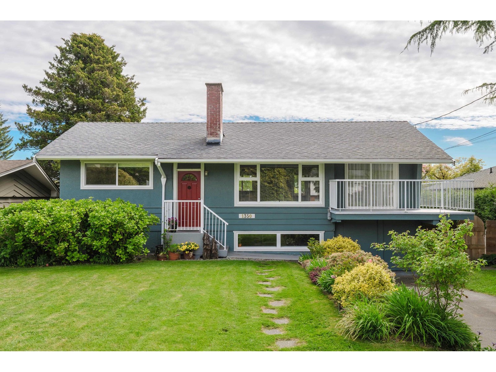 1350 FINLAY STREET, white rock, British Columbia