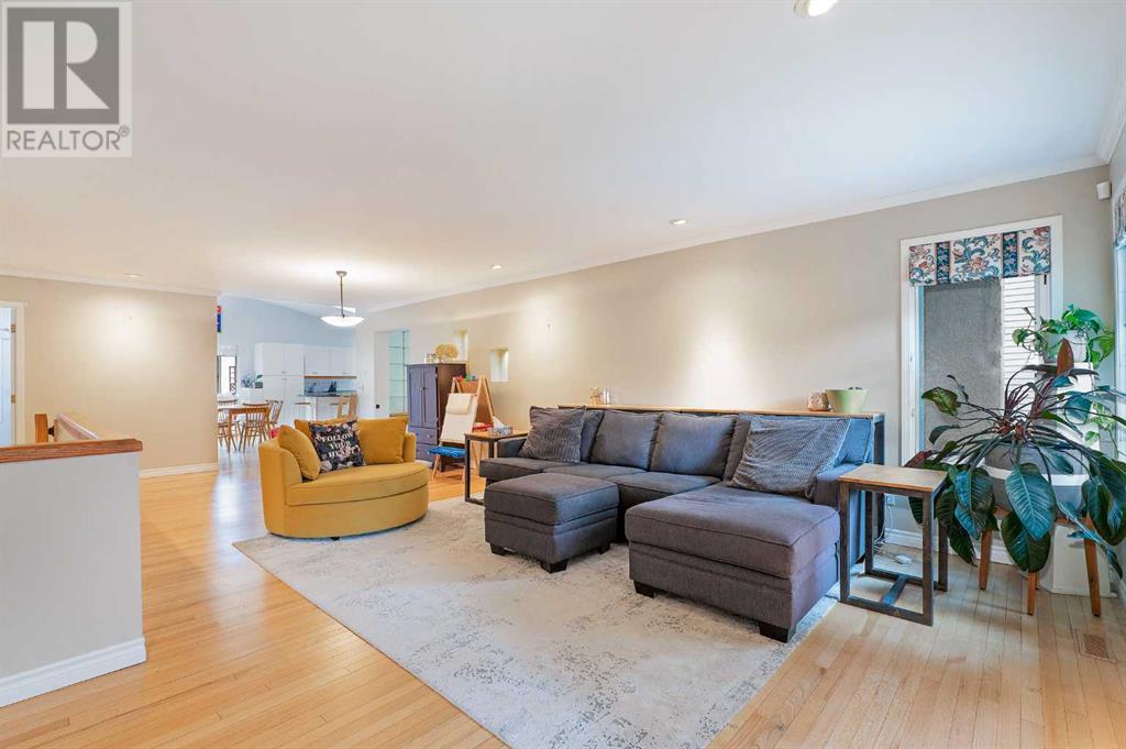 Property at 3215 1 Street SW image 1