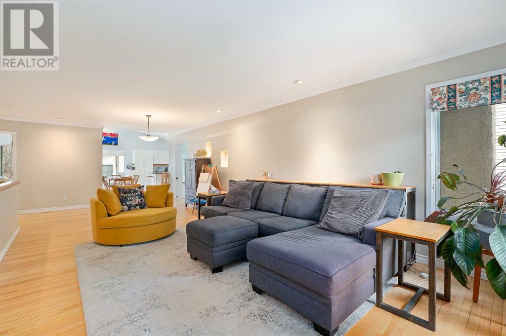 Property at 3215 1 Street SW image 5
