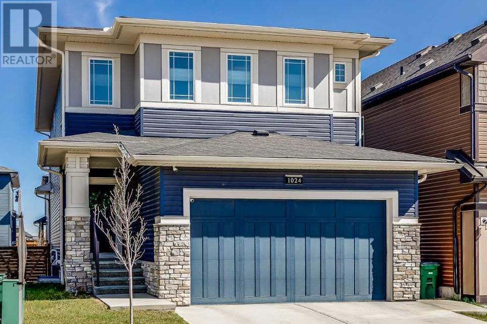 1024 Chinook Gate Heath SW, airdrie, Alberta