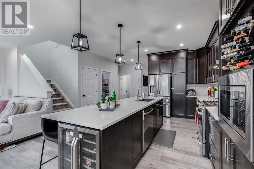 1024 Chinook Gate Heath Sw, Airdrie, Alberta  T4B 5C9 - Photo 5 - A2217834