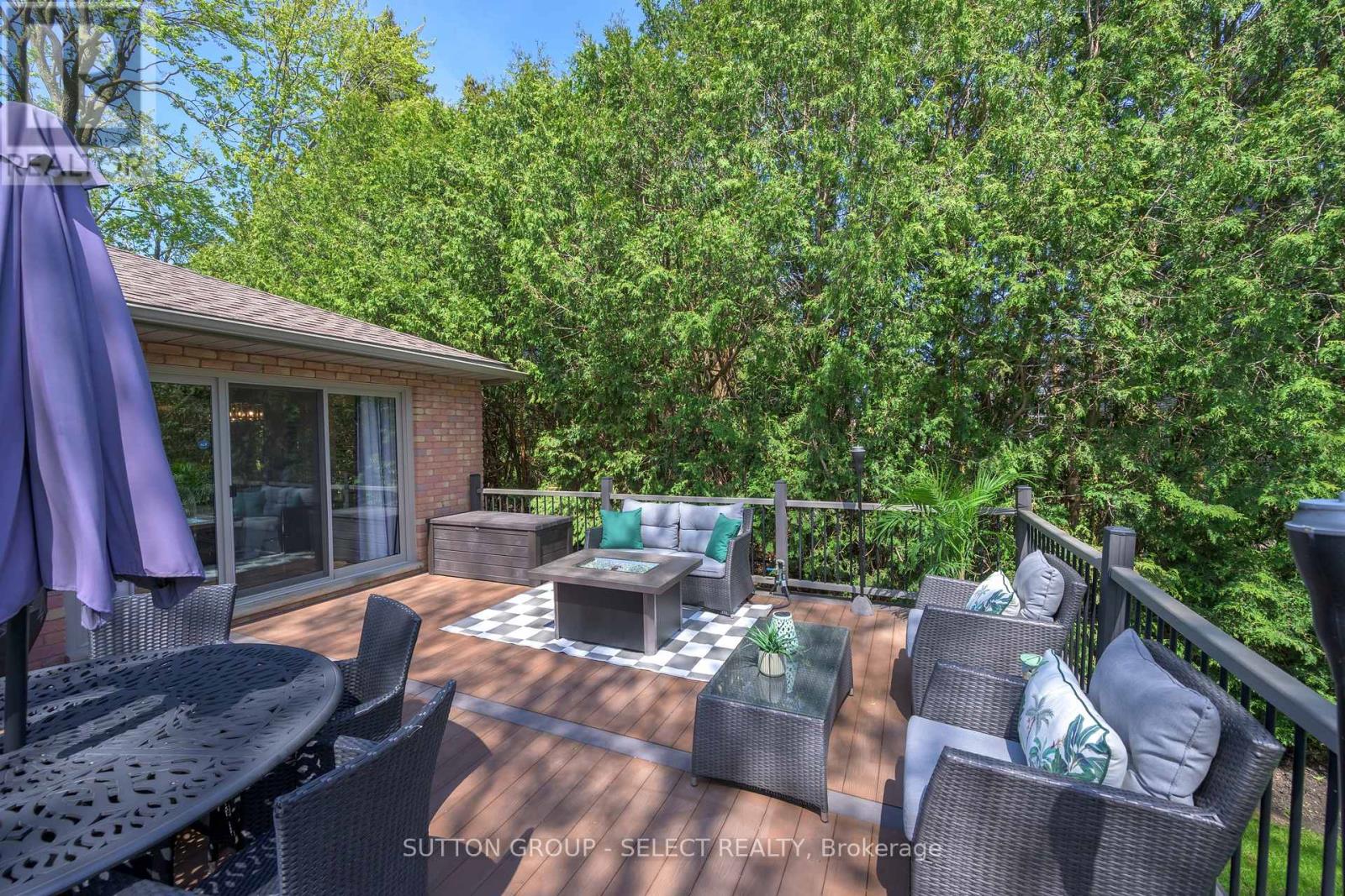 19 Donnybrook Road, London North, Ontario  N5X 3C7 - Photo 7 - X12133277