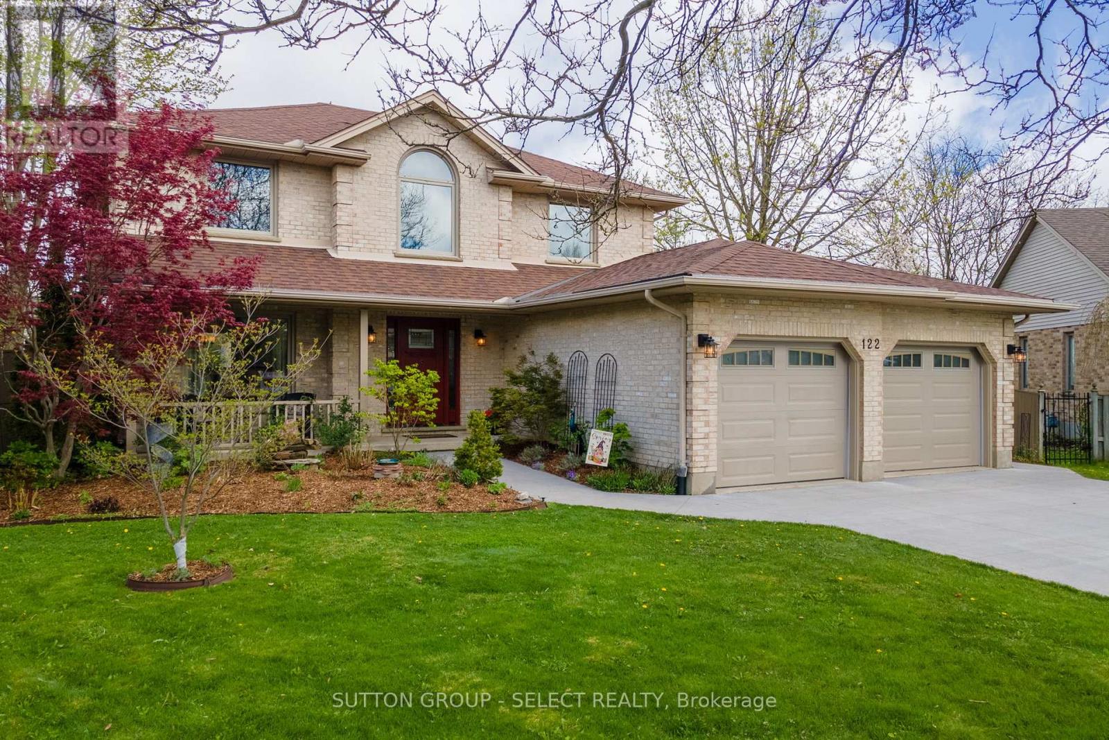 122 MORAINE COURT, London North, Ontario