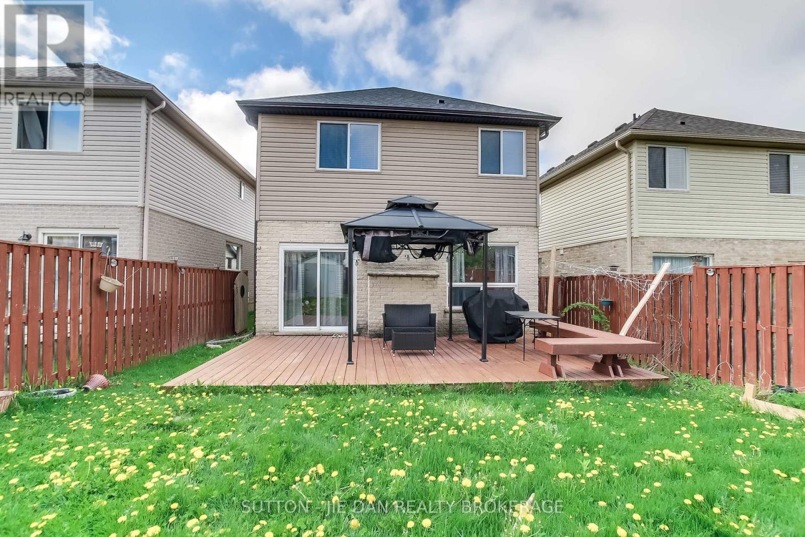 1817 Mickleborough Drive, London North, Ontario  N6G 5R4 - Photo 28 - X12133342