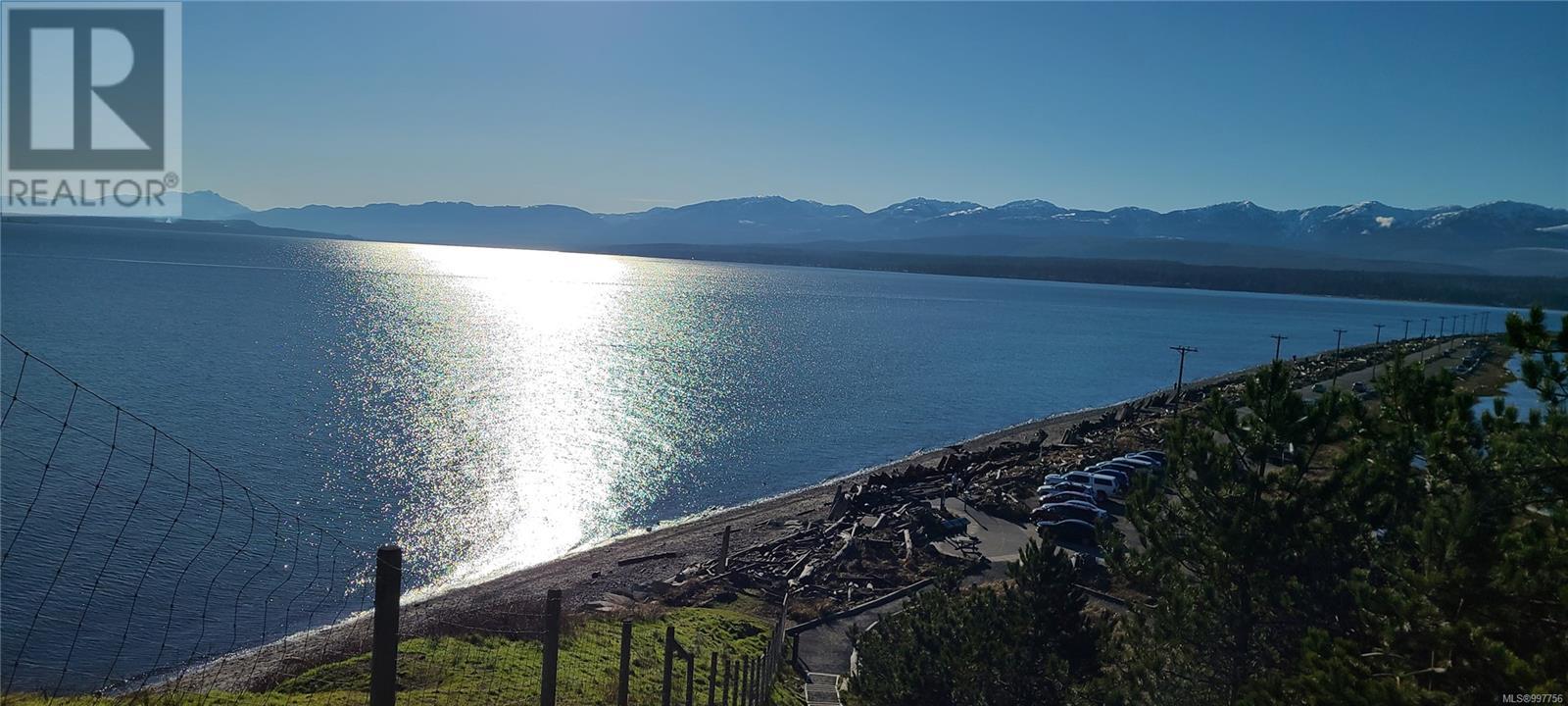 1166 Yates Rd, Comox, British Columbia  V9M 3X3 - Photo 8 - 997756