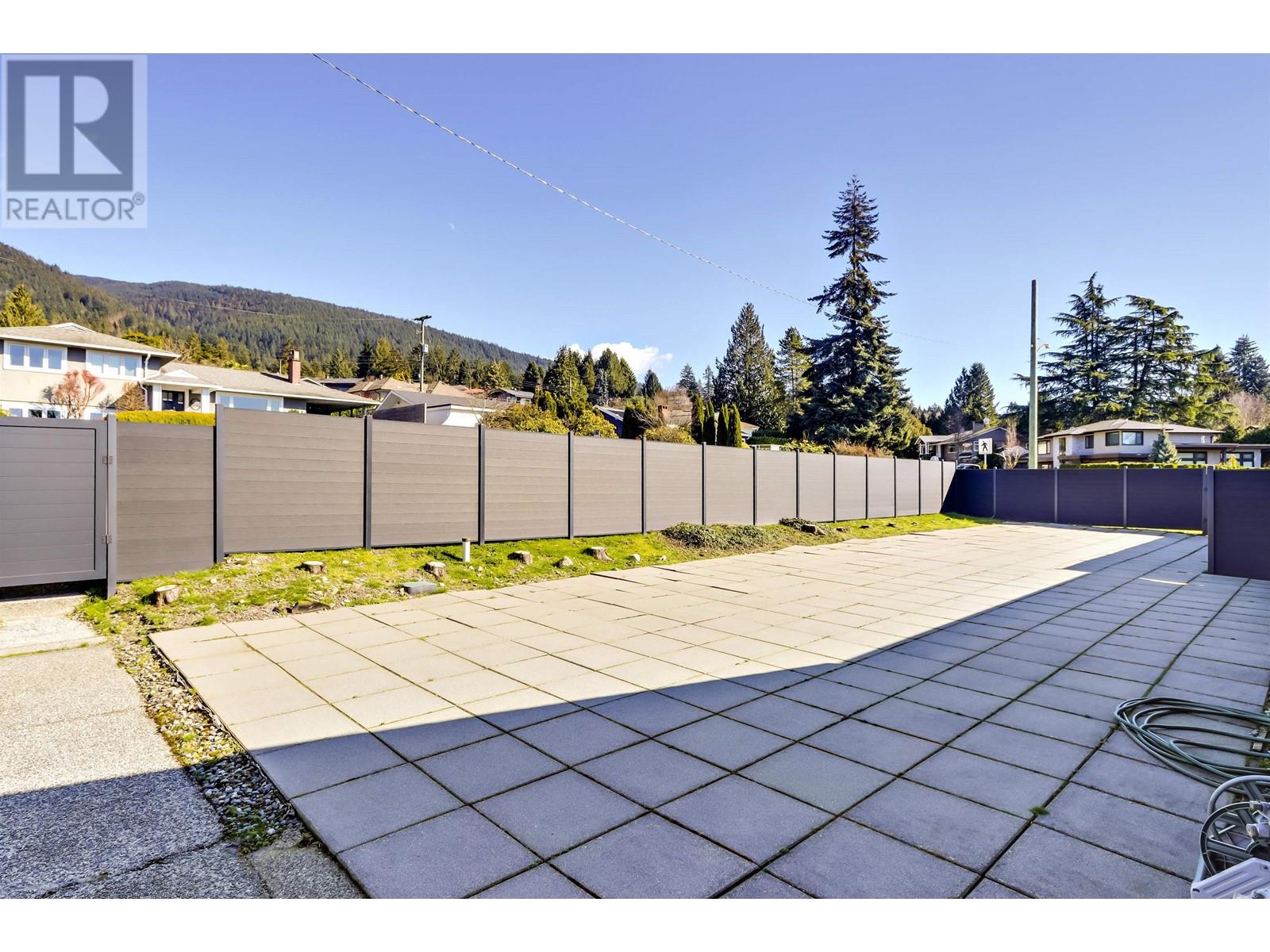 954 Tudor Avenue, North Vancouver, British Columbia  V7R 1X7 - Photo 34 - R3000171