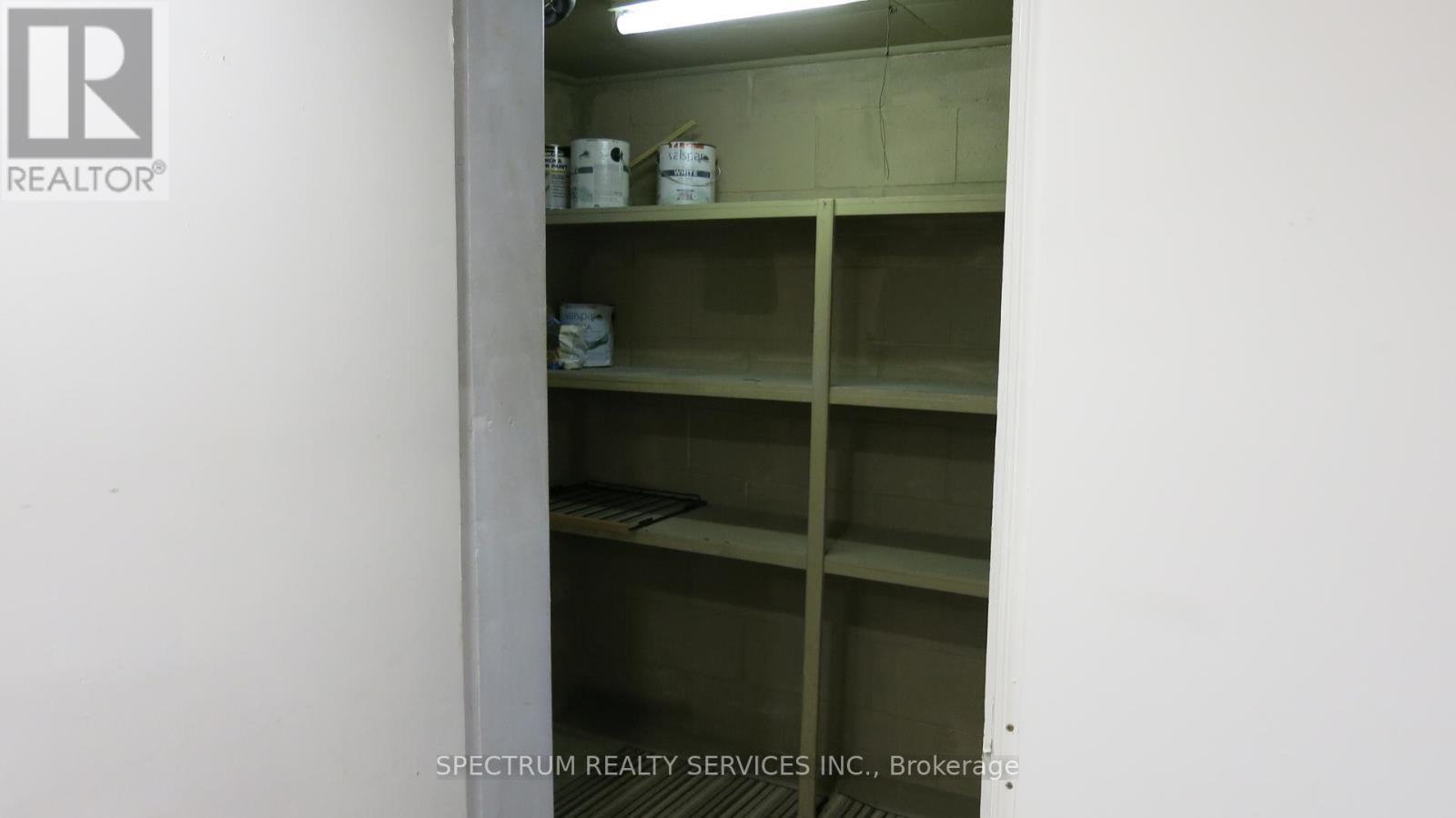 Bsmt - 639 Third Street, Mississauga, Ontario  L5G 1R8 - Photo 10 - W12133070