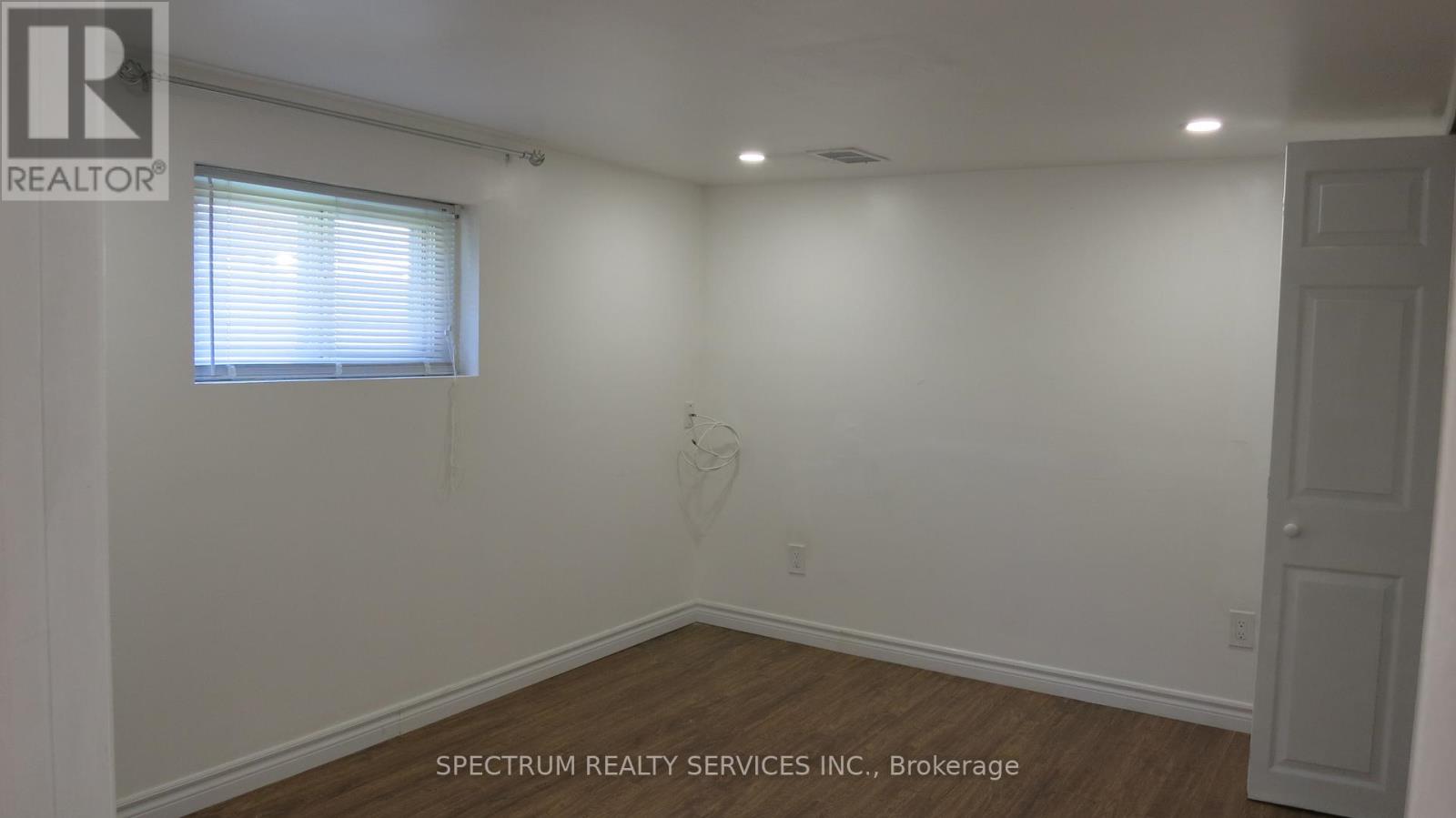 Bsmt - 639 Third Street, Mississauga, Ontario  L5G 1R8 - Photo 8 - W12133070