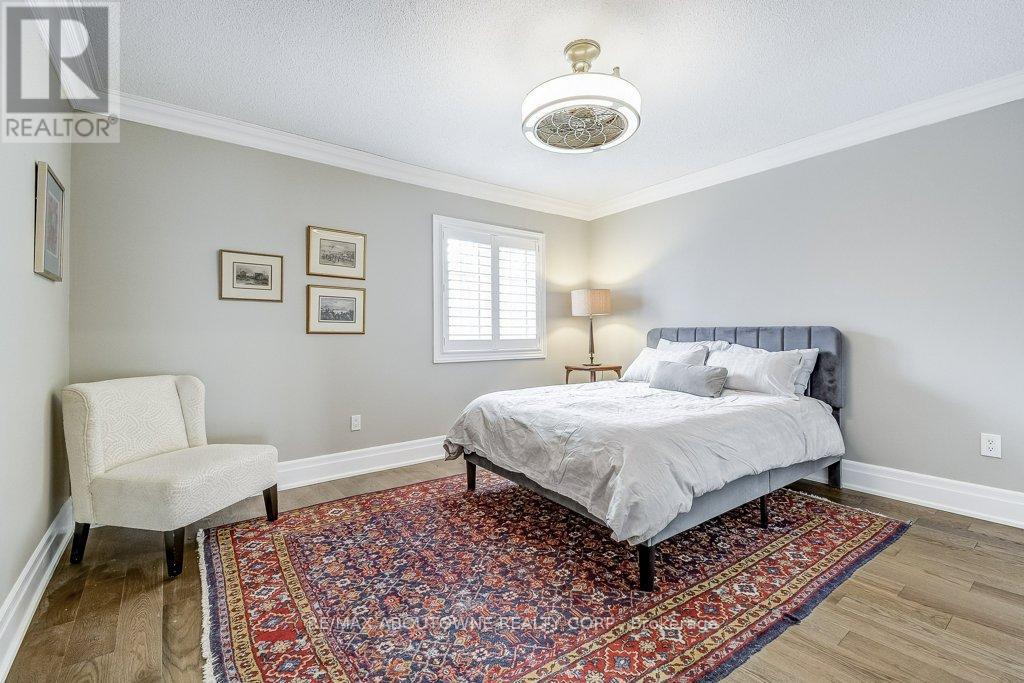 21 Chisholm Street, Oakville, Ontario  L6K 3W2 - Photo 21 - W12133086
