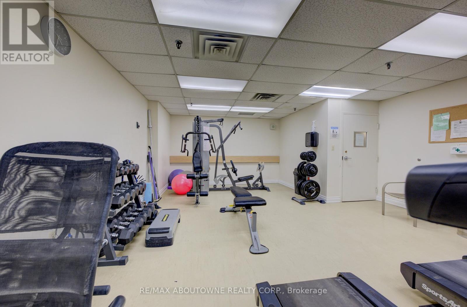 1006 - 260 Scarlett Road, Toronto (Rockcliffe-Smythe), Ontario  M6N 4X6 - Photo 25 - W12133088