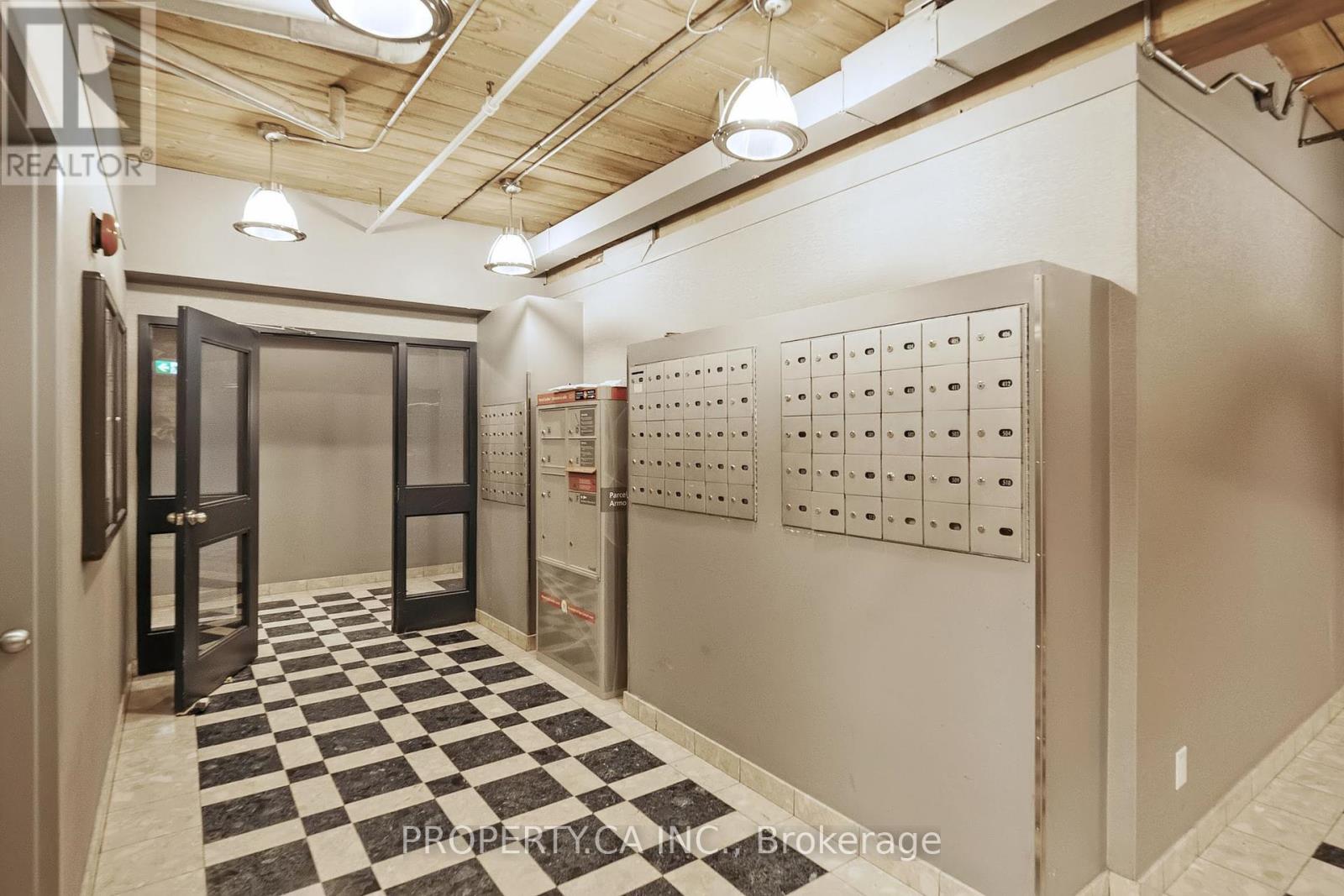 210 - 24 Noble Street, Toronto, Ontario  M6K 2C8 - Photo 21 - W12133112