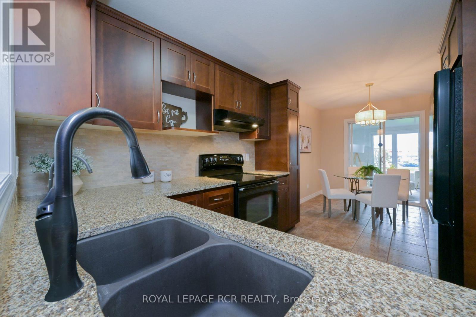 31 Murray Court, Orangeville, Ontario  L9W 0A1 - Photo 12 - W12133119