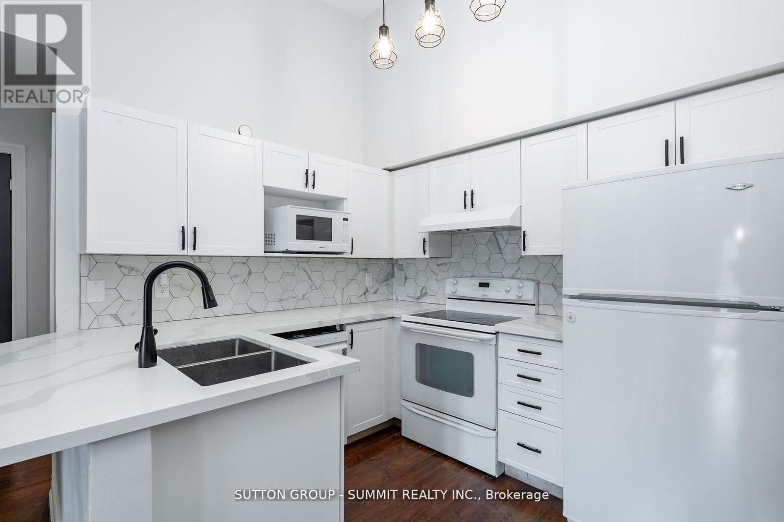 406 - 4015 Kilmer Drive, Burlington, Ontario  L7M 4M4 - Photo 7 - W12133140