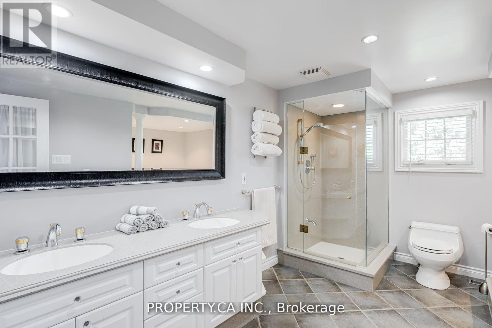 4265 Westminster Place W, Mississauga, Ontario  L4W 3V4 - Photo 20 - W12133165