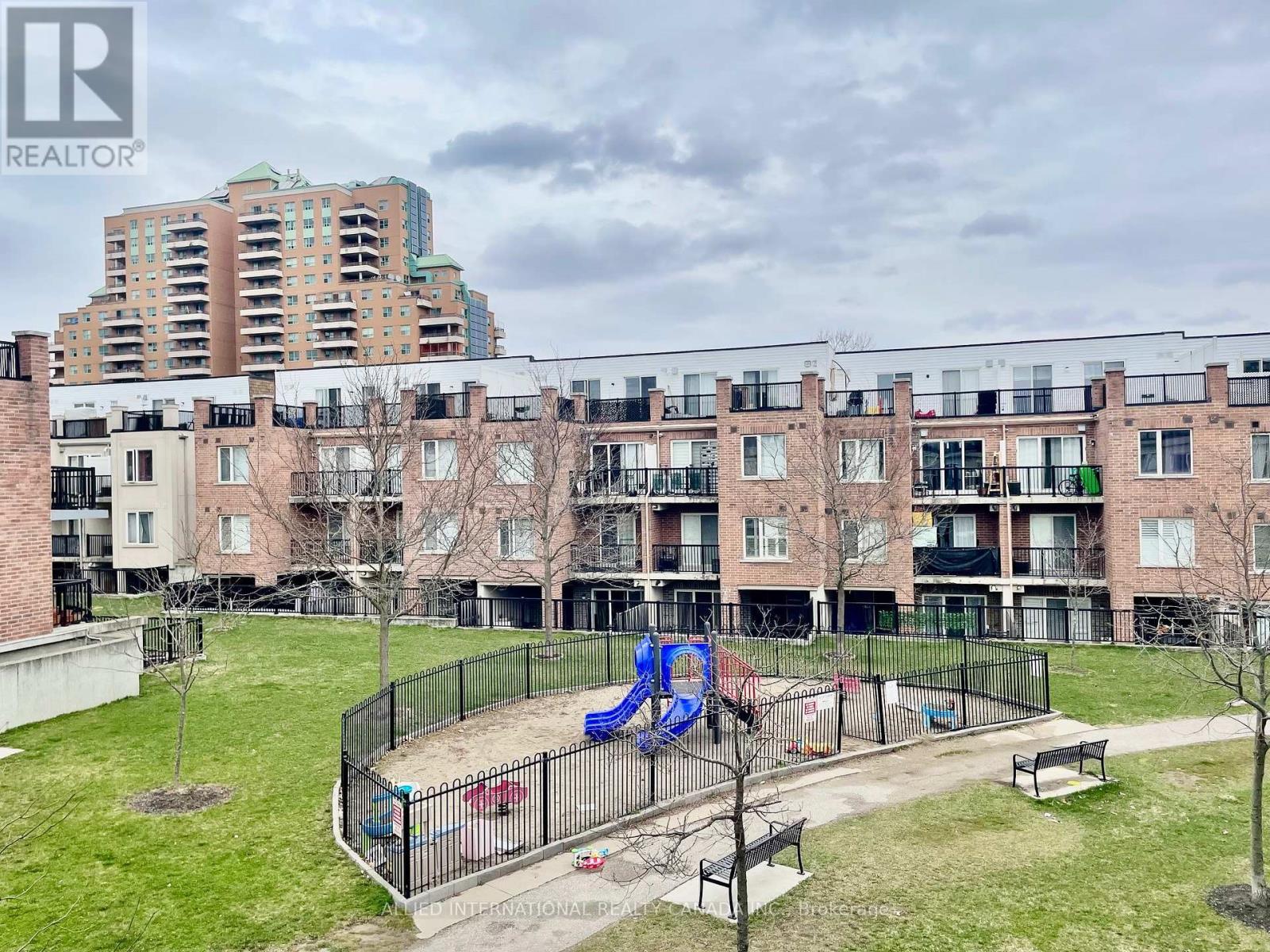 2045 - 3033 Finch Avenue W, Toronto, Ontario  M9M 0A3 - Photo 28 - W12133194