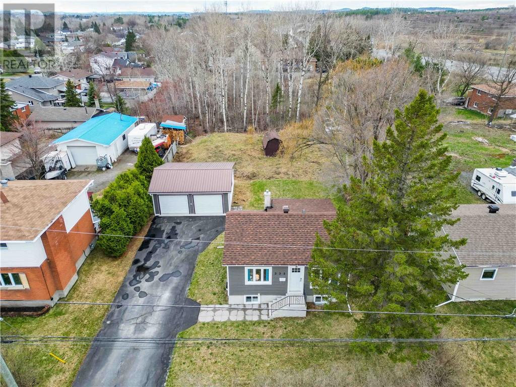 Property at 333 Yollie image 3