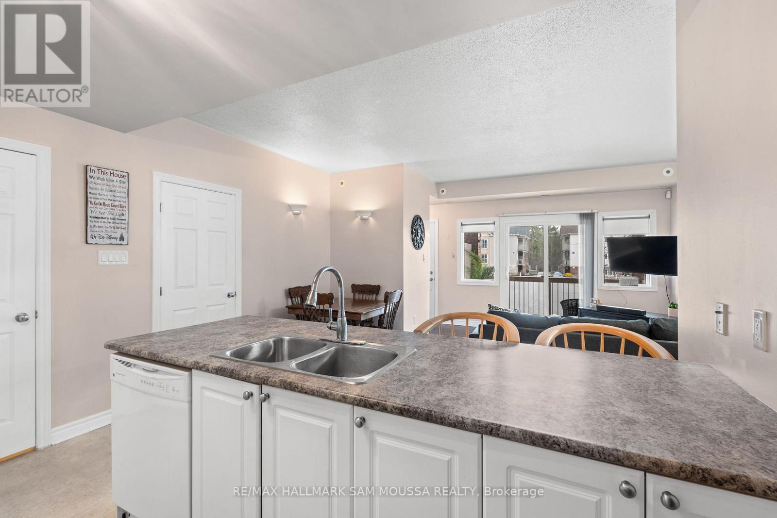 E - 1103 Stittsville Main Street, Ottawa, Ontario  K2S 0C7 - Photo 14 - X12133361