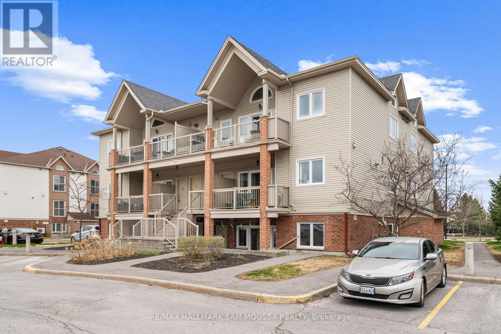 E - 1103 Stittsville Main Street, Ottawa, Ontario  K2S 0C7 - Photo 2 - X12133361