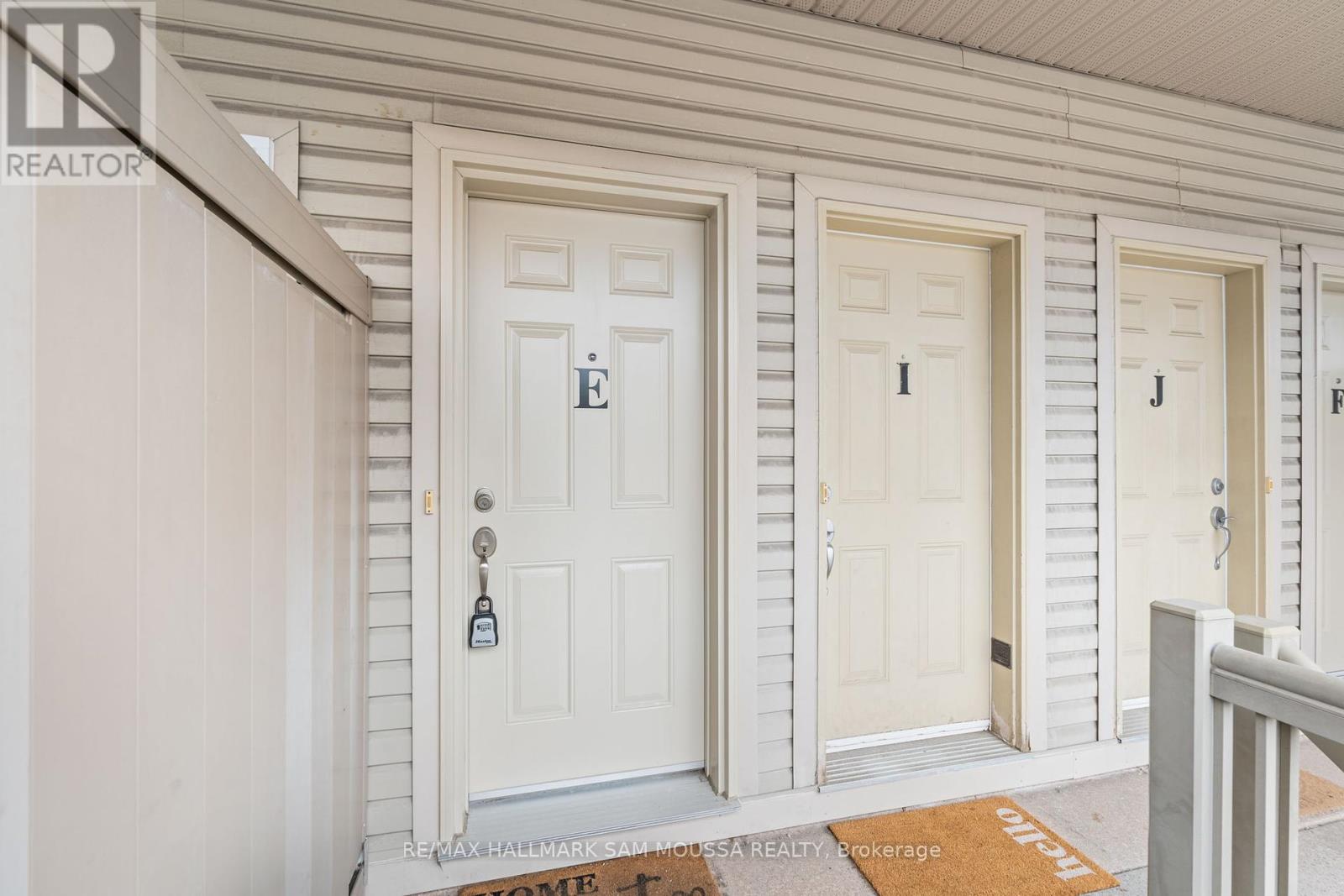 E - 1103 Stittsville Main Street, Ottawa, Ontario  K2S 0C7 - Photo 3 - X12133361