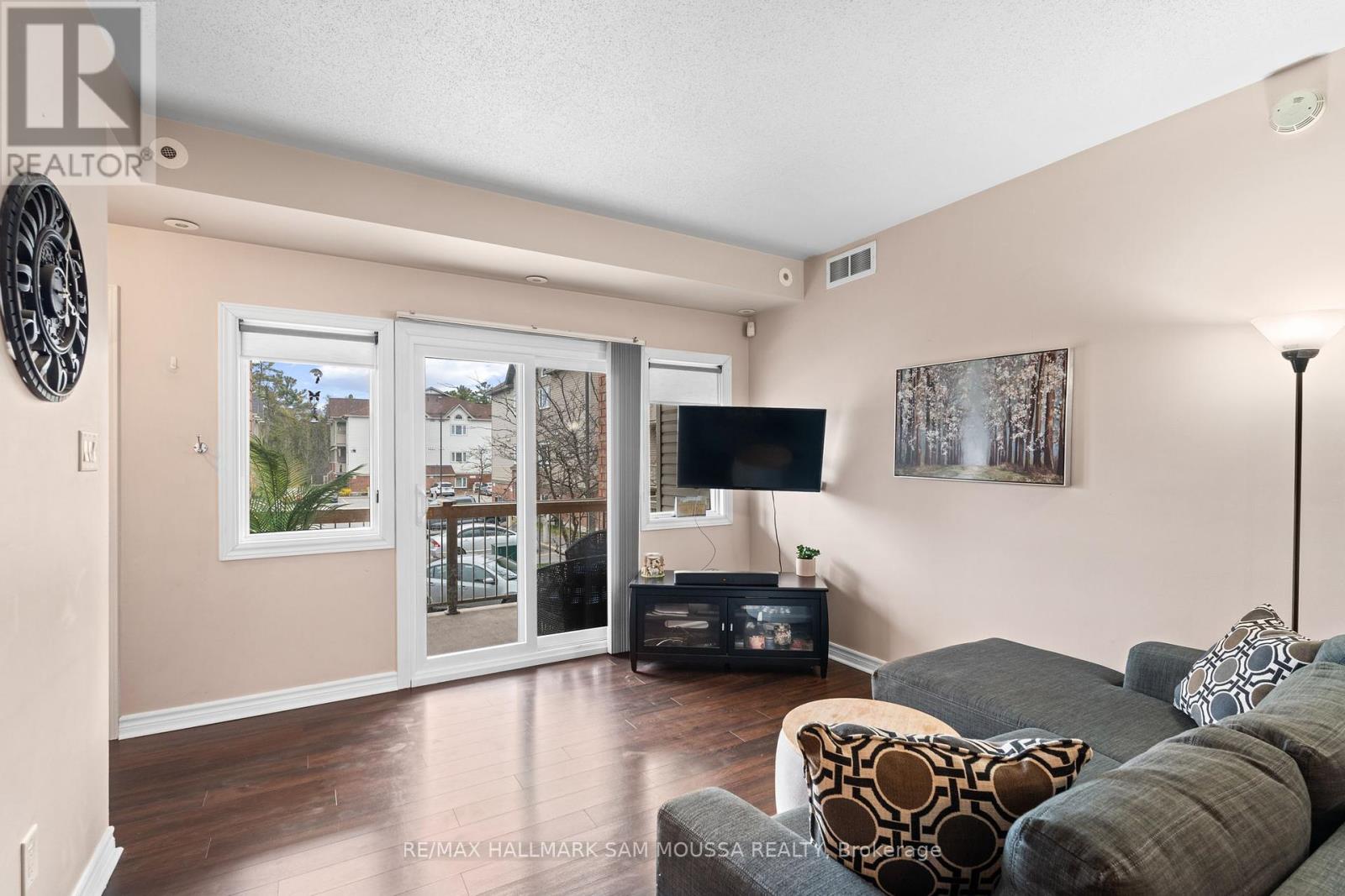 E - 1103 Stittsville Main Street, Ottawa, Ontario  K2S 0C7 - Photo 6 - X12133361