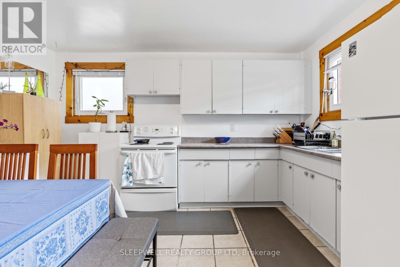 844 Norton Avenue, Ottawa, Ontario  K2B 5P6 - Photo 20 - X12133393