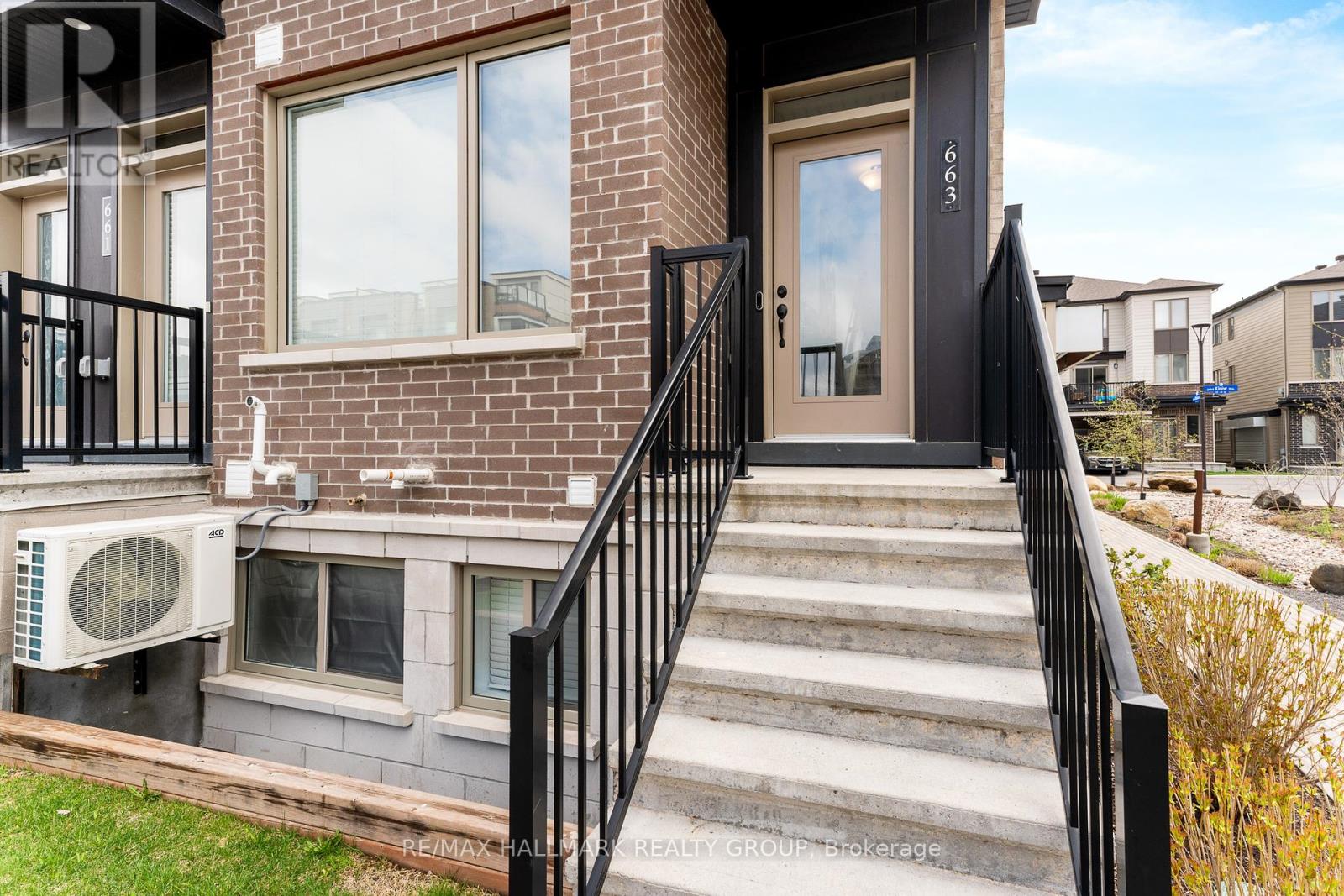 Property at 663 MAKWA PRIVATE image 4