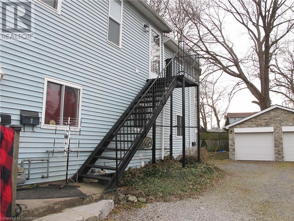 4233 May Avenue, Niagara Falls, Ontario  L2E 3H9 - Photo 3 - 40717190