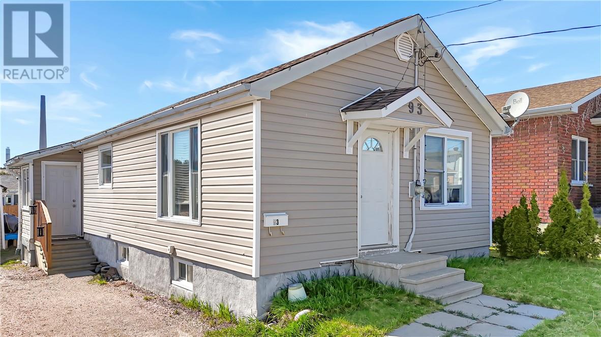 Property at 93 Logan Avenue image 3