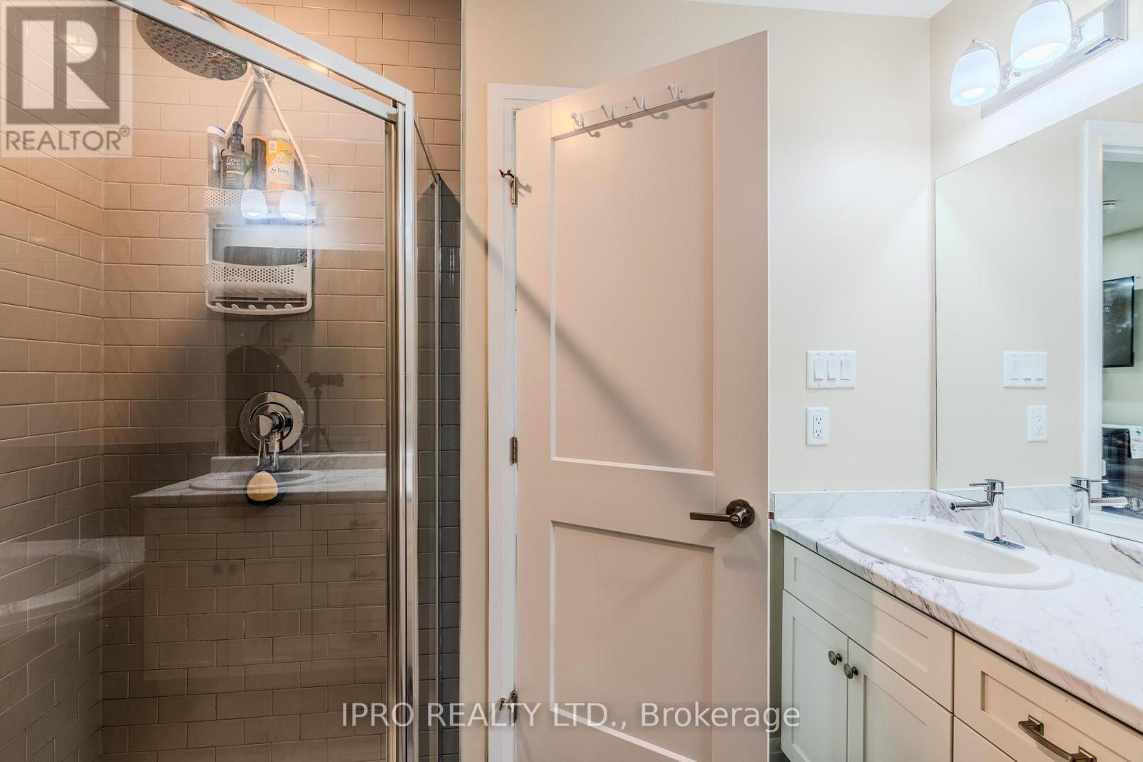 4002 Crown Street, Lincoln, Ontario  L0R 1B7 - Photo 17 - X12133038