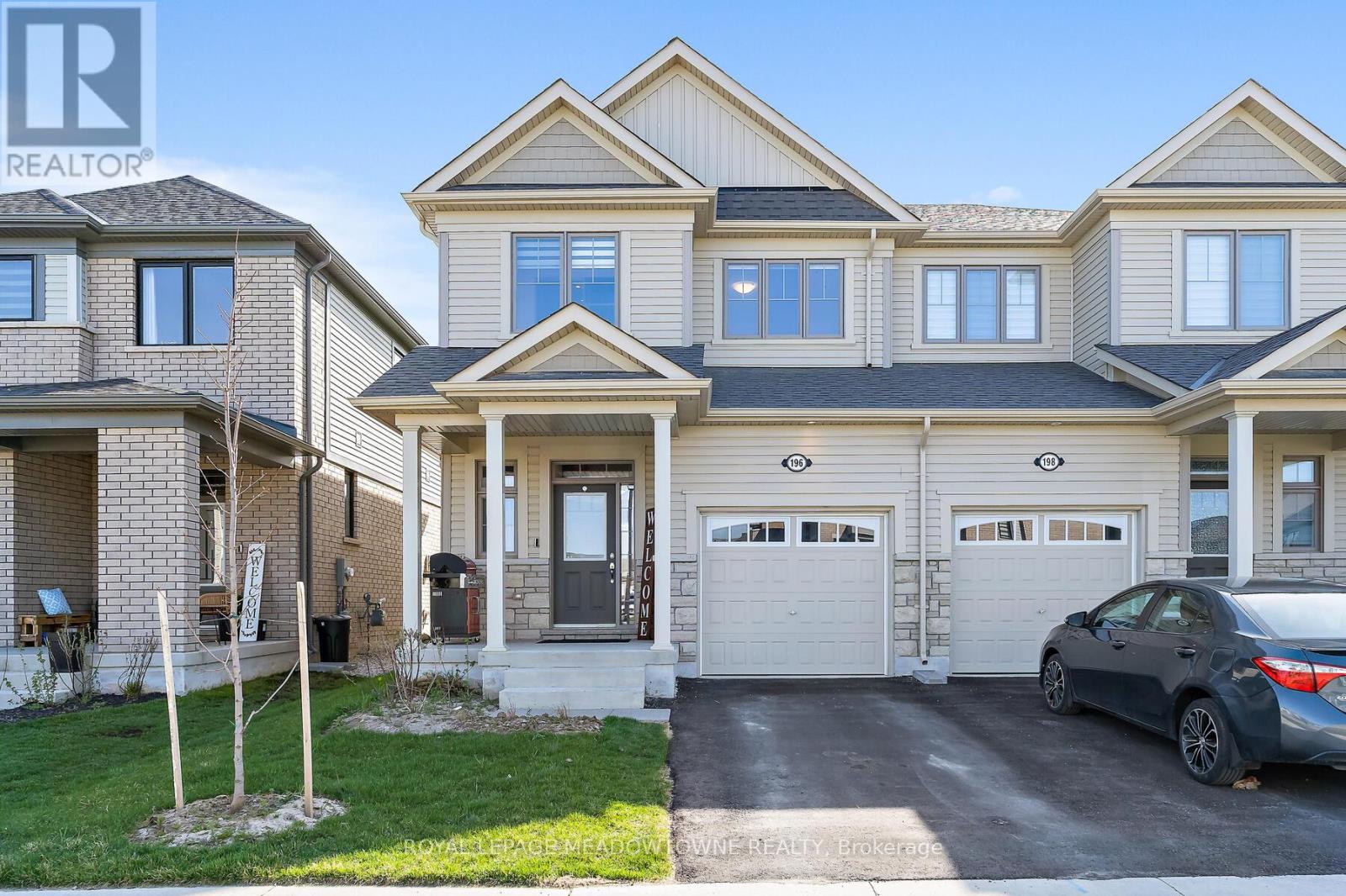 196 Elliot Avenue W, Centre Wellington (Fergus), Ontario  N1M 0J5 - Photo 2 - X12133211