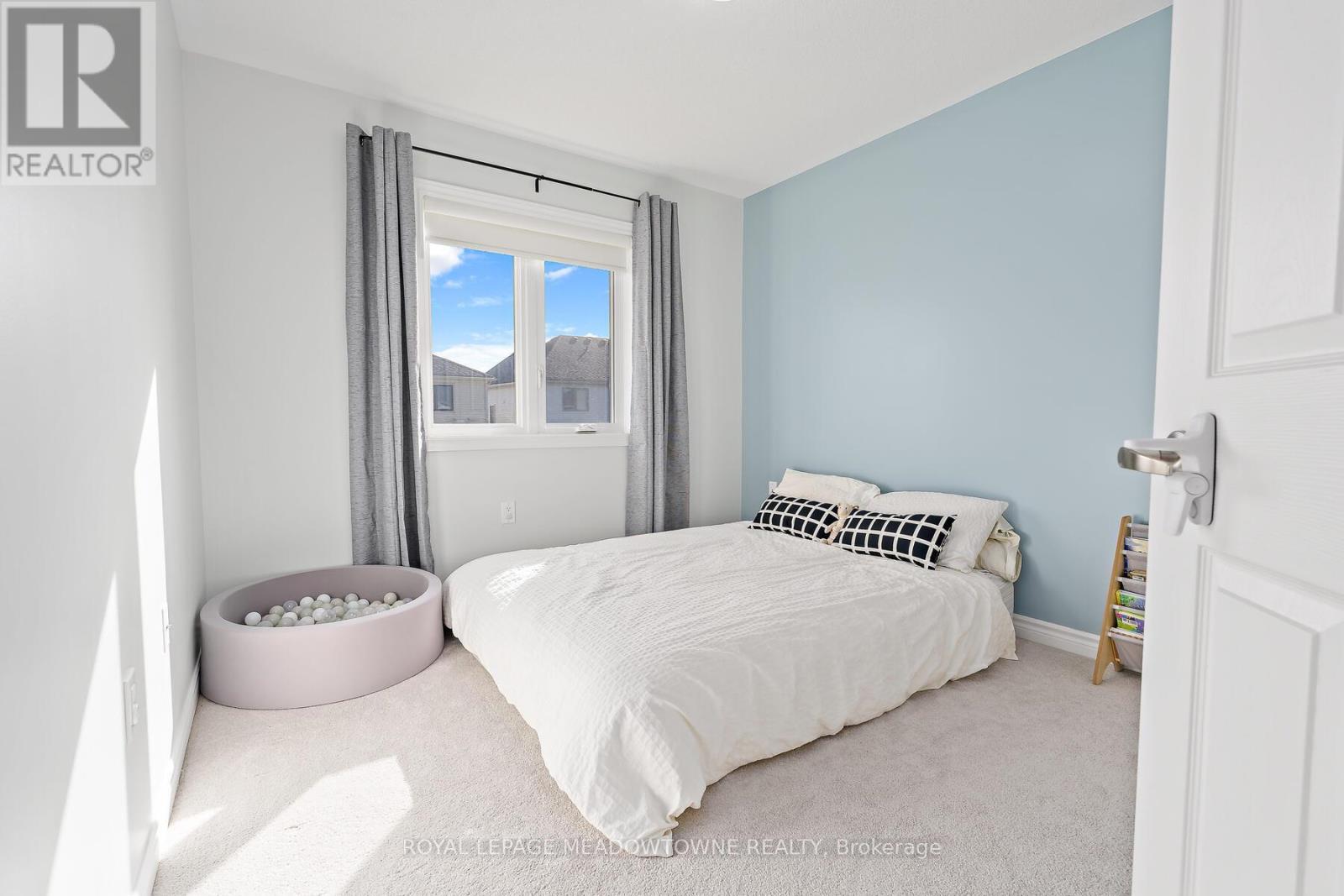 196 Elliot Avenue W, Centre Wellington (Fergus), Ontario  N1M 0J5 - Photo 27 - X12133211