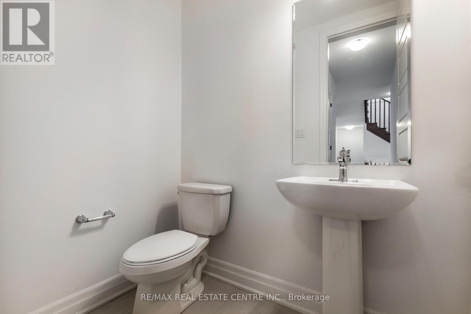 158 Histand Trail, Kitchener, Ontario  N2R 0S3 - Photo 17 - X12133256