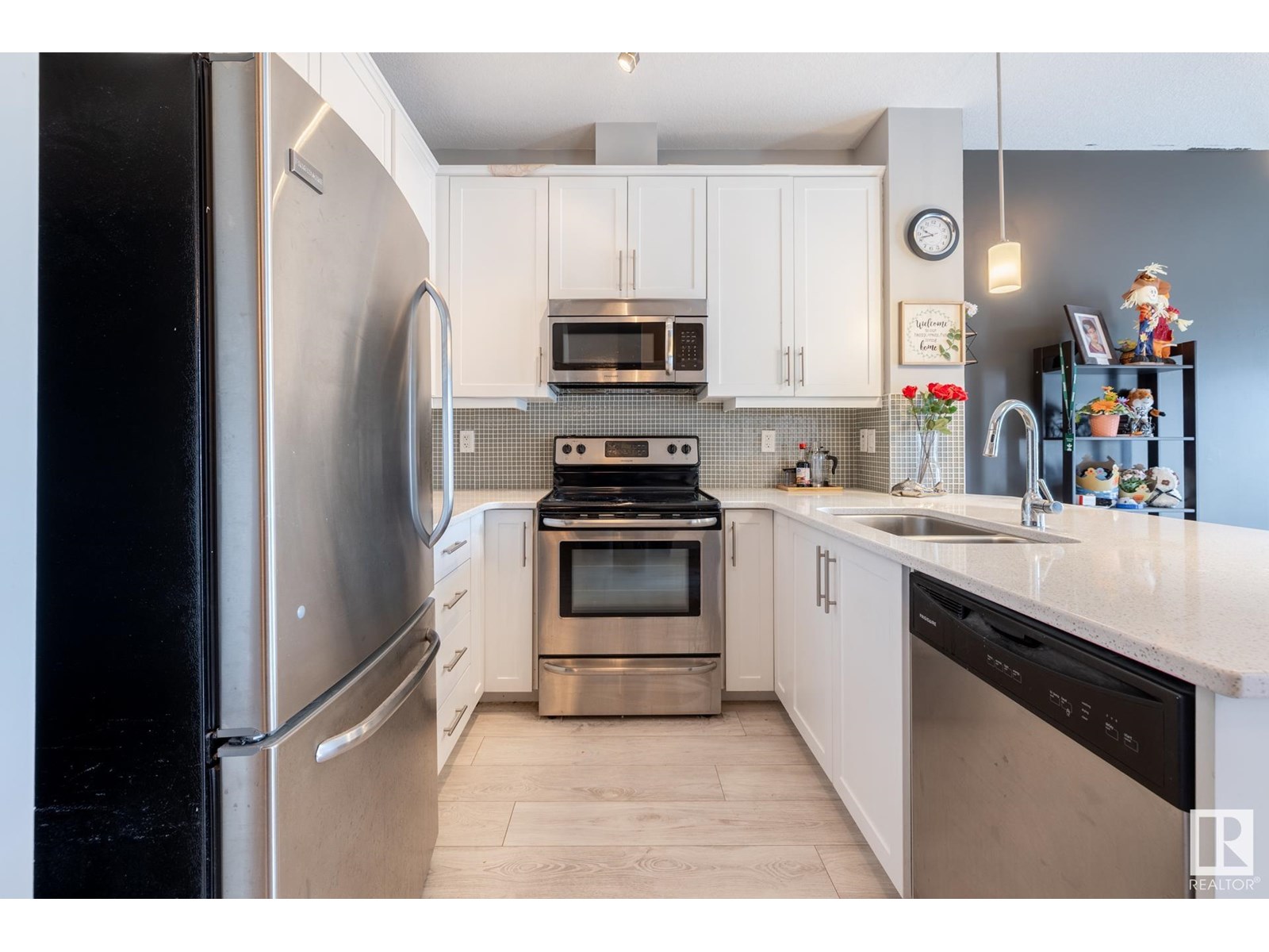 Property at #415 2590 ANDERSON WY SW image 3
