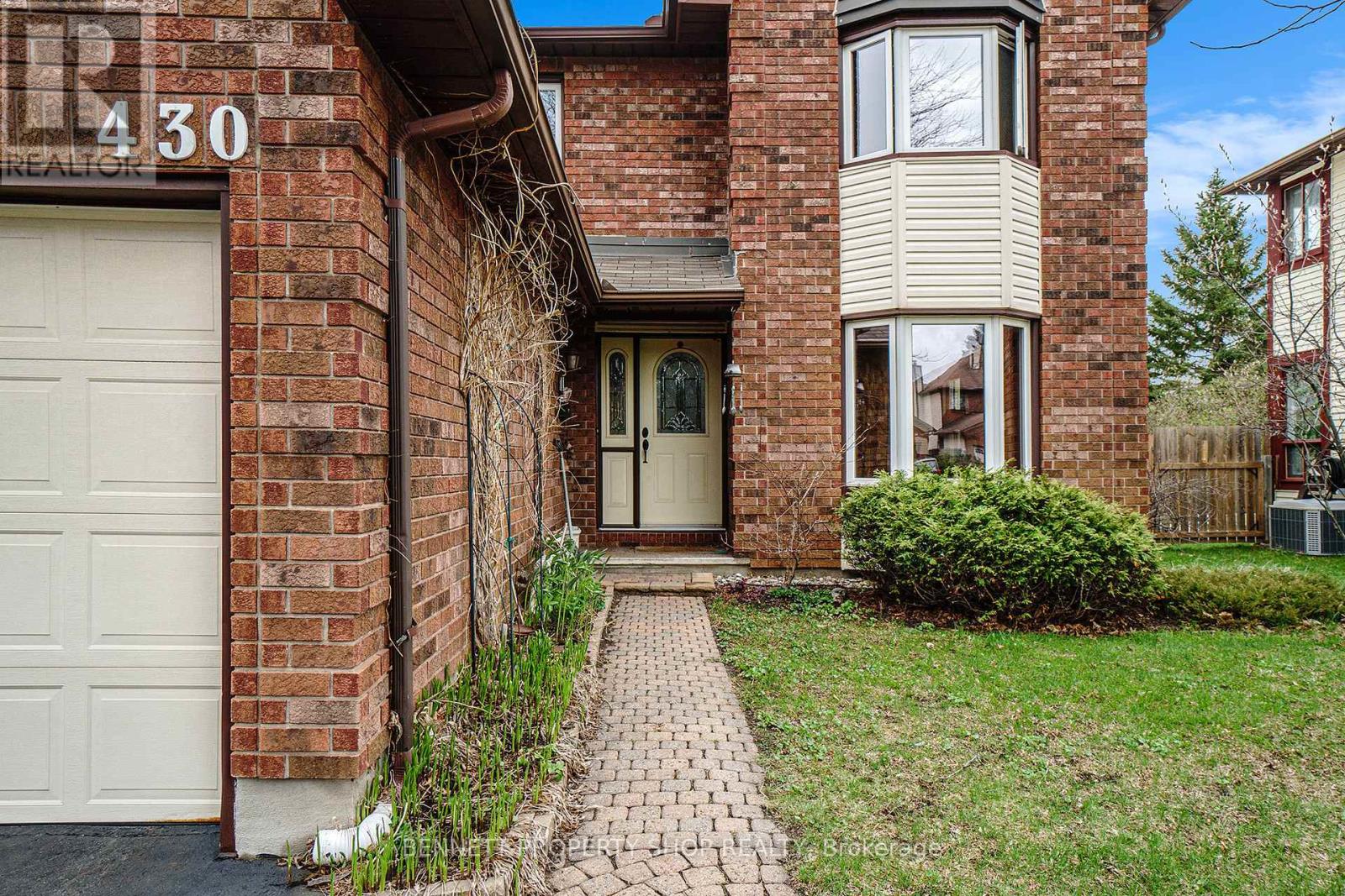 Property at 430 PICKFORD DRIVE image 3