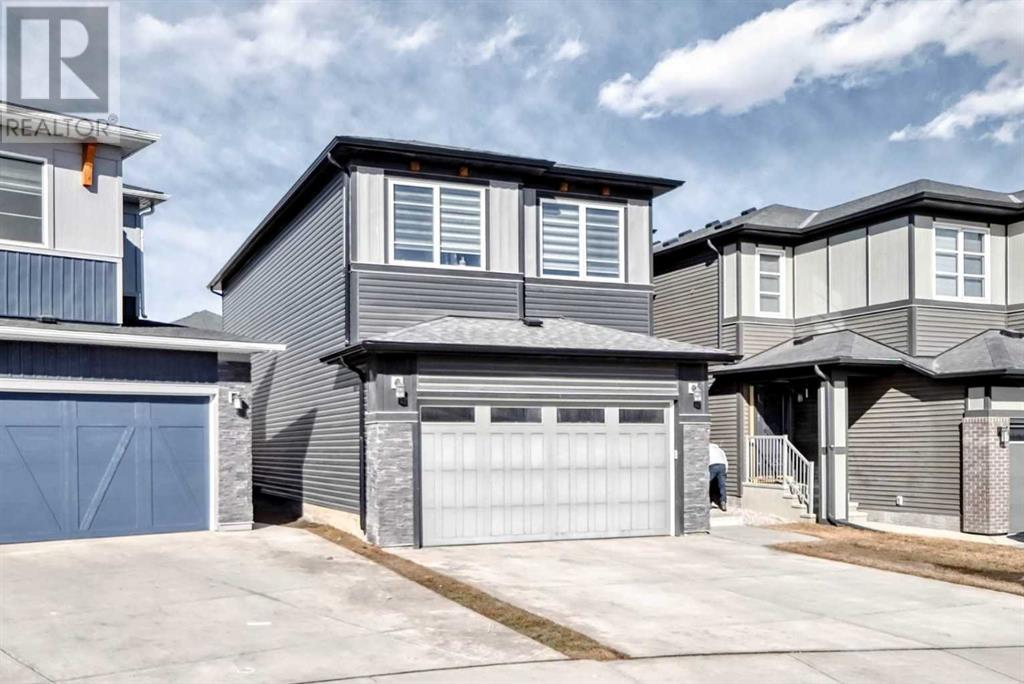 Property at 74 Carringsby Way NW image 2