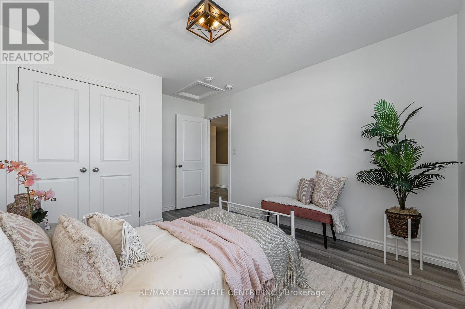172 Links Crescent, Woodstock, Ontario  N4T 0L9 - Photo 32 - X12125572
