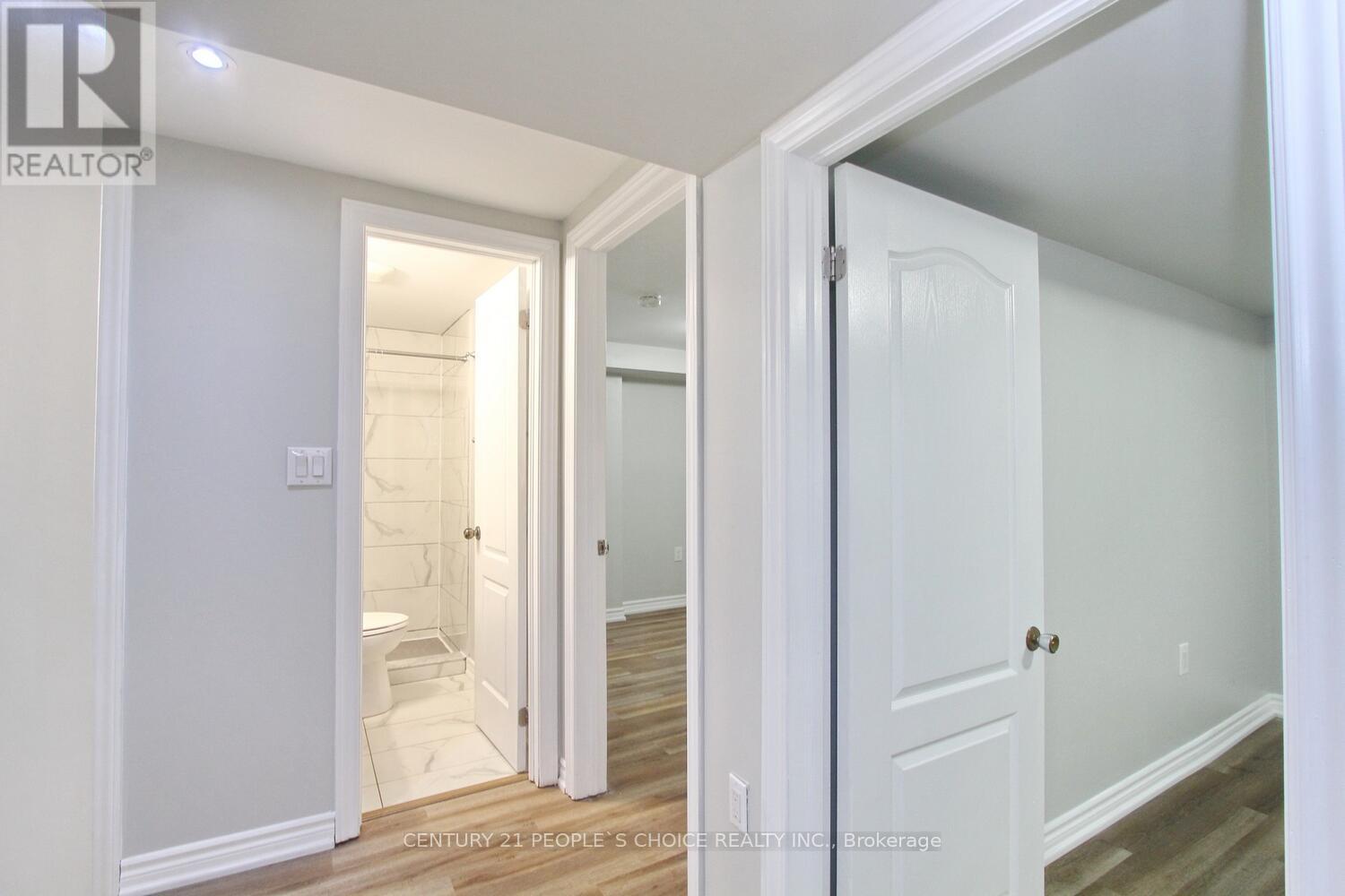 6 Midhurst Drive, Toronto, Ontario  M9V 1Z7 - Photo 40 - W12133244